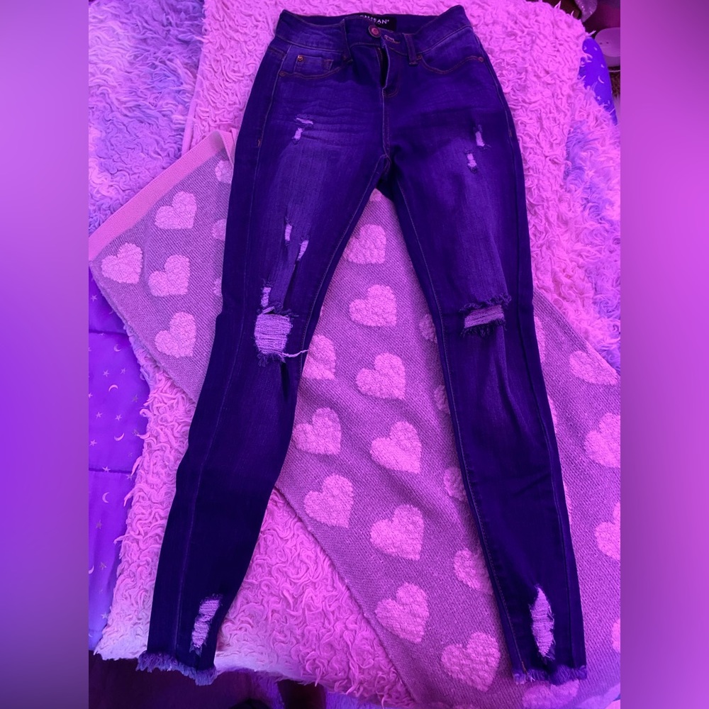Ripped jeans size 00